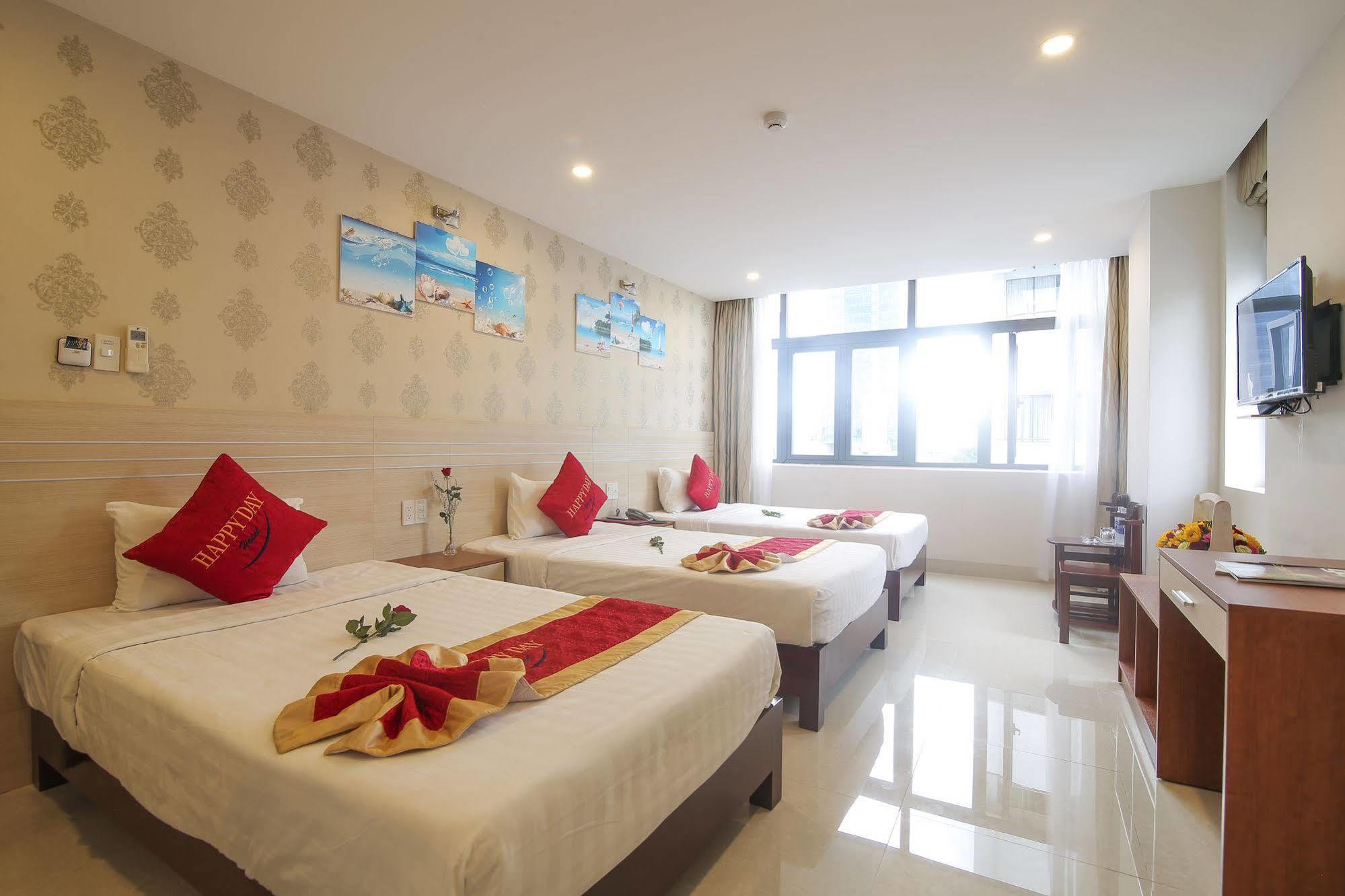 Happy Day Riverside & By Haviland Hotel 3*